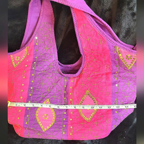 UNIQUE HAND MADE HOBO BOHO PINK AND PURPLE SEQUINS ACCENT TOTE MINT CONDITION - Picture 13 of 13